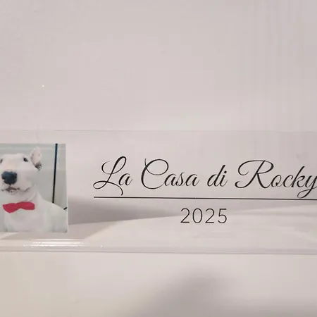 Apartment La Casa Di Rocky *